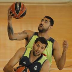 Reyes: "Sólo pedimos que nos traten como a los campeones"