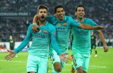 Gerard Pique celebrando el gol 1-2