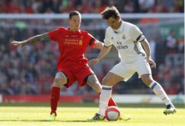 Daniel Agger keeps Fernando Morientes in check.