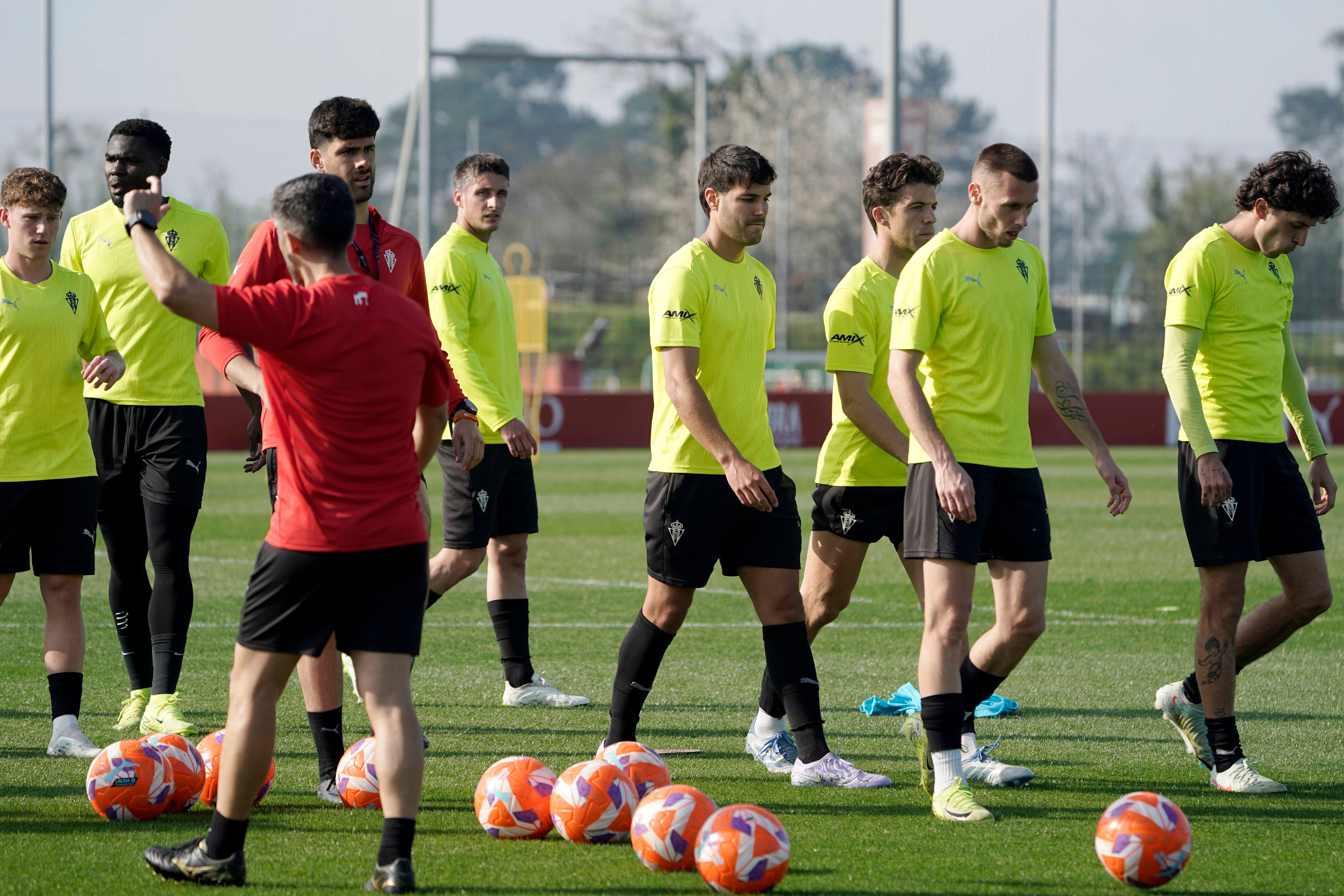 15/04/25 ENTRENAMIENTO SPORTING DE GIJON  GRUPO