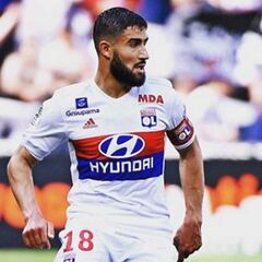 El presidente del Lyon cree que Fekir se quedará un año más
