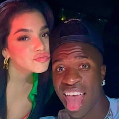 Vinicius y Kenia Os no esconden su amor: los mensajes que avalan su relación