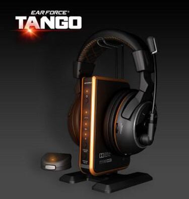 300 dólares por unos “futuristas” auriculares de Call of Duty: Black Ops II