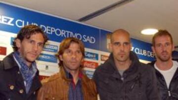 <b>PREOCUPACIÓN. </b>Los capitanes del Xerez leyeron en la mañana de ayer un comunicado.