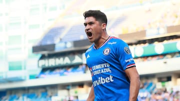 Soccer Football - Liga MX - Cruz Azul v Tigres UANL - Estadio Cuauhtemoc, Puebla, Mexico - February 15, 2026 Cruz Azul's Nicolas Ibanez celebrates scoring their second goal REUTERS/Eloisa Sanchez