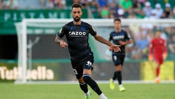 Brais Mendez right winger of Real Sociedad and Spain in action during the La Liga Santander match between Elche CF and Real Sociedad at Estadio Manuel Martinez Valero on August 27, 2022 in Elche, Spain. (Photo by Jose Breton/Pics Action/NurPhoto via Getty Images)