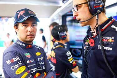 Checo Pérez explota contra Verstappen: “Si tiene dos campeonatos es gracias a mí”