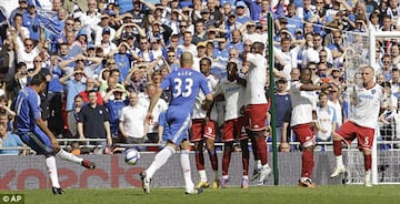 El marfileño anotó el gol que le dio el triunfo por segunda ocasión consecutiva a los Blues. 