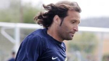 Caras largas en la primera sesión tras el descenso