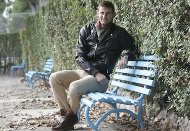 Prometedor central que apenas pudo disfrutar de jugar en el Madrid: en un encuentro ante el Sevilla en el Sánchez Pizjuán, Carlos Queiroz le sustituyó a los 23 minutos de partido, ‘acusándole’ de ser el culpable de que los blancos hubiesen encajado un par de goles en ese tiempo. Después de aquel suceso, Rubén jugó en Alemania (Borussia Mönchëngladbach), Albacete, Racing, Celta, Mallorca, Osasuna, Zaragoza y Coruxo. También jugó en Azerbayán y en la India.