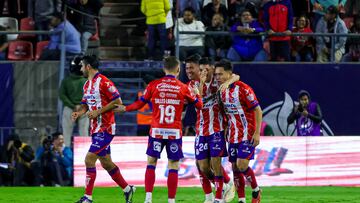 Oscar Macias celebrate shri goal 1-1 of San Luis during the 10th round match between Atletico San Luis and Santos as part of the Liga BBVA MX, Torneo Apertura 2024 at Alfonso Lastras Stadium on September 28, 2024 in San Luis Potosi, Mexico.
