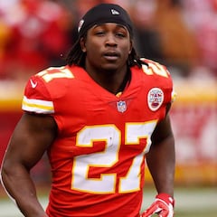 Who will take over for Alvin Kamara as the running back for the Saints?