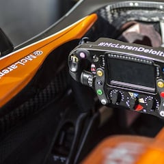 McLaren arranca el motor Renault con Alonso de testigo