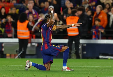 El brasileño aprovechó una de las pocas transiciones que ha tenido en el partido. Escondió muy bien la dirección y no pudo llegar Sergio Herrera.