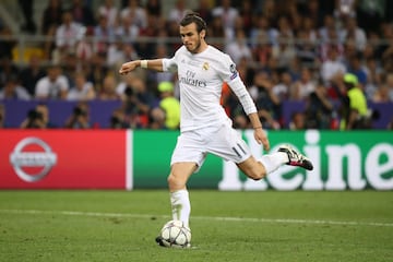 En Mil¨¢n, en la final de la Champions, y tambi¨¦n ante el Atl¨¦tico se convierte en protagonista: peina el bal¨®n que Ramos convertir¨¢ en el gol del Madrid y transformar¨¢ su penalti en la tanda: el gal¨¦s dispara ese tiro fat¨ªdico estando lesionado y yendo cojo a lanzar su disparo.
