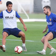 Valencia: Rodrigo descansó y Gayà está listo para el Leganés