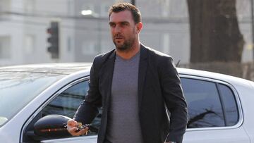 Santiago, 21 de julio 2017
El tecnicos de Colo Colo Pablo Guede llega hasta la ANFP, en el marco de la Supercopa del ftbol chileno.
21/07/2017
Ramon Monroy/Photosport**************