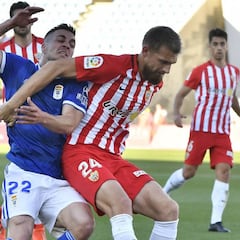 El Almería se atasca con los equipos de arriba