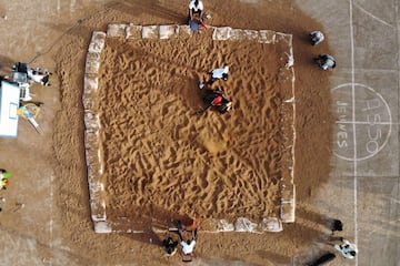 Fotografías de la lucha tradicional de Mali durante el festival de Bamako en las orillas del río Níger.