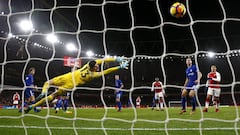 Bellerín salvó un punto para el Arsenal y Morata perdonó