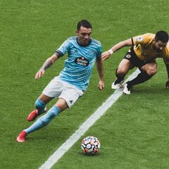 Aspas empieza cazando lobos