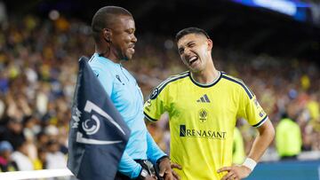 NASHVILLE, TENNESSEE - APRIL 07: Cristian Espinoza #7 of Nashville SC reacts to a play during the first half of the CONCACAF Champions Cup Quarterfinals against Club Am�rica at GEODIS Park on April 07, 2026 in Nashville, Tennessee. Johnnie Izquierdo/Getty Images/AFP (Photo by Johnnie Izquierdo / GETTY IMAGES NORTH AMERICA / Getty Images via AFP)