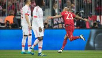 Vidal vuelve a ser el máximo artillero chileno en Champions