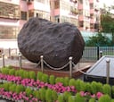 Rusia investiga si un meteorito de 2,8 toneladas fue introducido como adorno de jardín en Reino Unido: “De importancia estratégica”