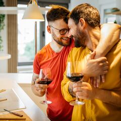 “Es como estar con un gato”: un psicólogo da la clave para convivir con una pareja evitativa