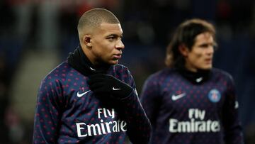 Mbappé, con Cavani al fondo, en una imagen de archivo.