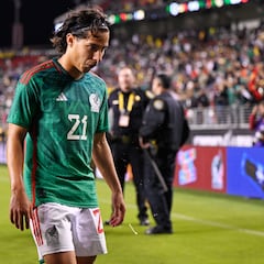 La devaluación de Diego Lainez en Europa