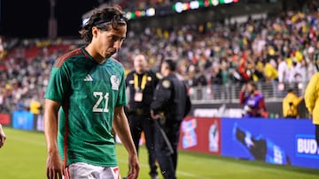 Diego Lainez en un partido de la Selección Mexicana.