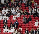 Inaudito en un Mundial: ¡la grada de Qatar se vació al descanso!