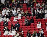 Inaudito en un Mundial: ¡la grada de Qatar se vació al descanso!