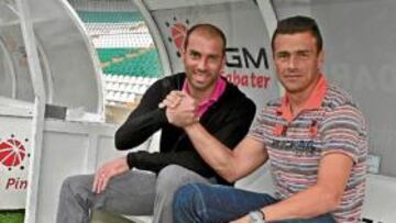 <b>EX COMPAÑEROS. </b>Willy y Unanua coincidieron en la campaña 2004-05 en el Elche. El navarro fue titular ya que Willy llegó tarde de los Juegos. Un año después, volvió a Argentina por la enfermedad de su hija.