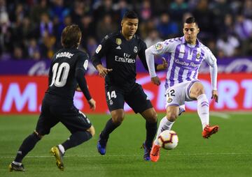 Sergi Guardiola, Casemiro y  Luka Modric.