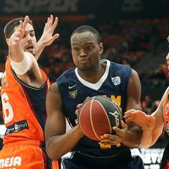 Un UCAM sólido sorprende a un Valencia Basket cansado