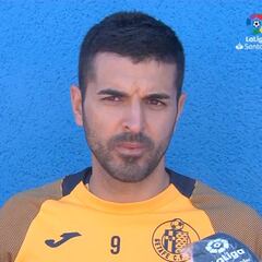 Ángel: "El compañero que tienes más cerca entrenando está a 10 metros, es un poco surrealista"