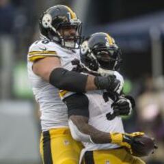 Alejandro Villanueva nombrado jugador latino de la semana 13