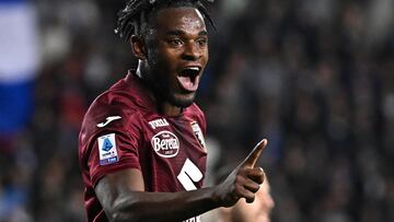 Empoli (Italy), 06/04/2024.- Torino's Duvan Zapata celebrates after scoring the 1-1 goal during the Italian Serie A soccer match between Empoli FC and Torino FC, in Empoli, Italy, 06 April 2024. (Italia) EFE/EPA/CLAUDIO GIOVANNINI
