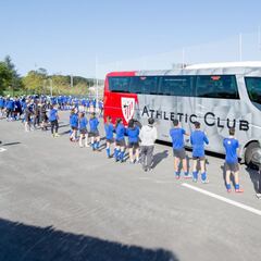 Salida del Athletic sin aglomeraciones