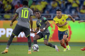 La Selección de Reinaldo Rueda sumó su tercer empate consecutivo al igualar 0-0 ante Ecuador en Barranquilla. Hubo polémica en el final.