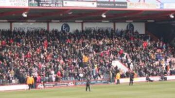 ILUSTRES. Este estadio vio jugar cinco partidos a George Best en la 1982-83. Redknapp y Defoe también fueron 'Cherries'.
