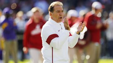 El nuevo acuerdo mantendr&aacute; a Nick Saban a cargo del programa de football del Crimson Tide hasta el 28 de febrero de 2029.