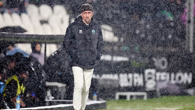 Pablo: “El club analiza perfiles como Ghailan y Nava, pero confío plenamente en mi plantilla”