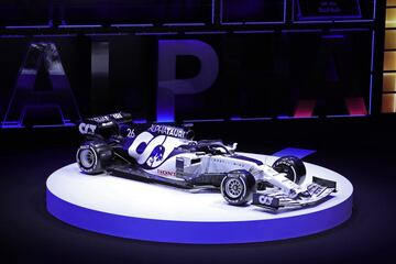 Salzburgo acogió la presentación del AT01, un cambio de aires para Toro Rosso con nuevo nombre y conceptos heredados del Red Bull RB15. 