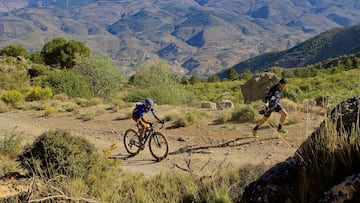 23/04/23 Alejandro Valverde en su debut hoy en la modalidad ciclista de gravel