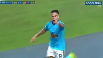 El futbolista rosarino abrió el marcador en el Cristal-Universitario con un soberbio gol, repleto de técnica y calidad, con un remate al alcance de muy pocos.