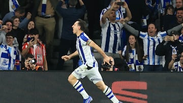 Mikel Oyarzabal was on target from the spot as Real Sociedad booked their place in this year’s Copa del Rey final, after beating Athletic home and away.