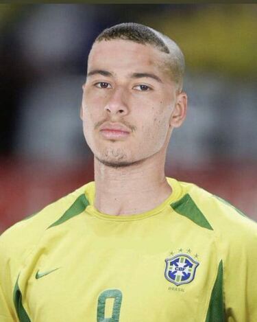 El techo del Bernabéu, protagonista de los memes de Primera